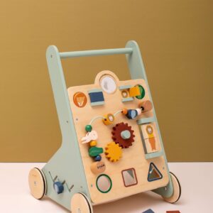 Puidust Tegevuskeskusega Käimistugi