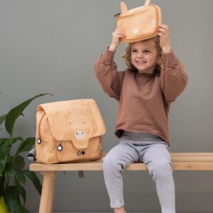 Koolikott - Proua Kaelkirjak