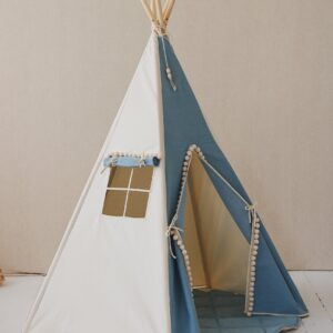 Tipi Telk - Jeans With Pompoms